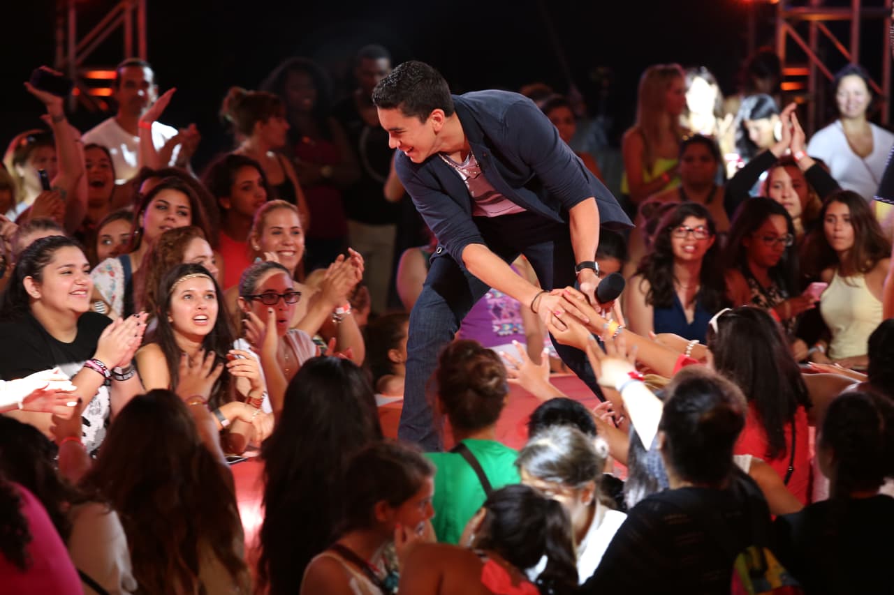 Otro chico que nos dejó boquiabiertos con su fuerte voz y old soul. In love!