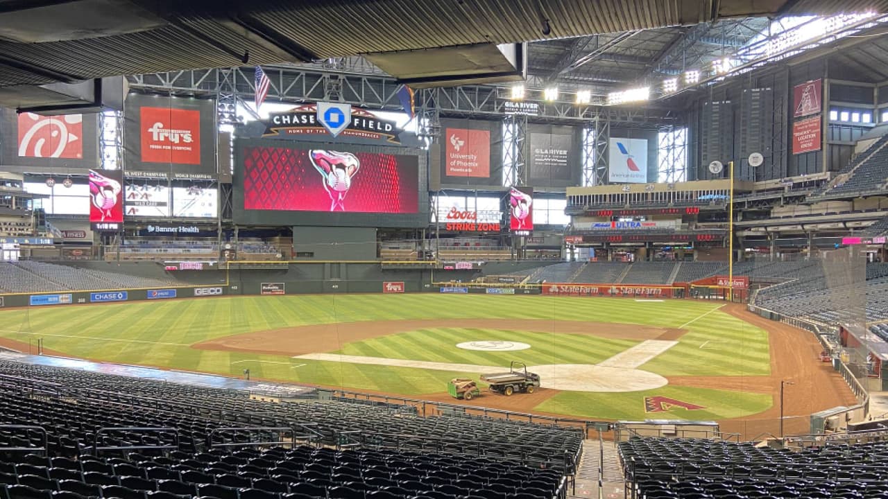 Si los billetes resultan ser falsos, es muy poco probable que le devuelvan su dinero. Si paga con tarjeta de crédito y los boletos resultan ser falsos, puede disputar el cargo.