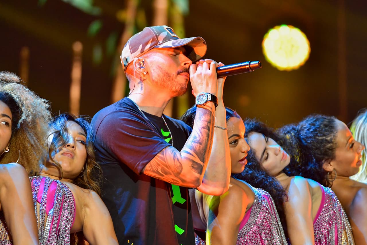 Reykon también se presentó en modo casual al tercer día de ensayos.