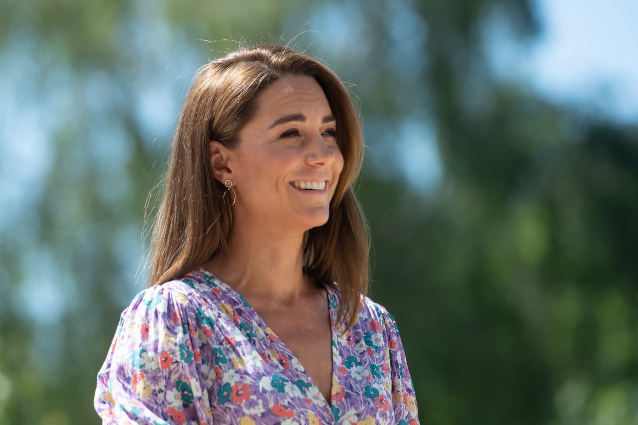 Entre las actividades públicas de Kate Middleton han destacado aquellas que tienen un enfoque hacia el medio ambiente, como esta. 
<br>
