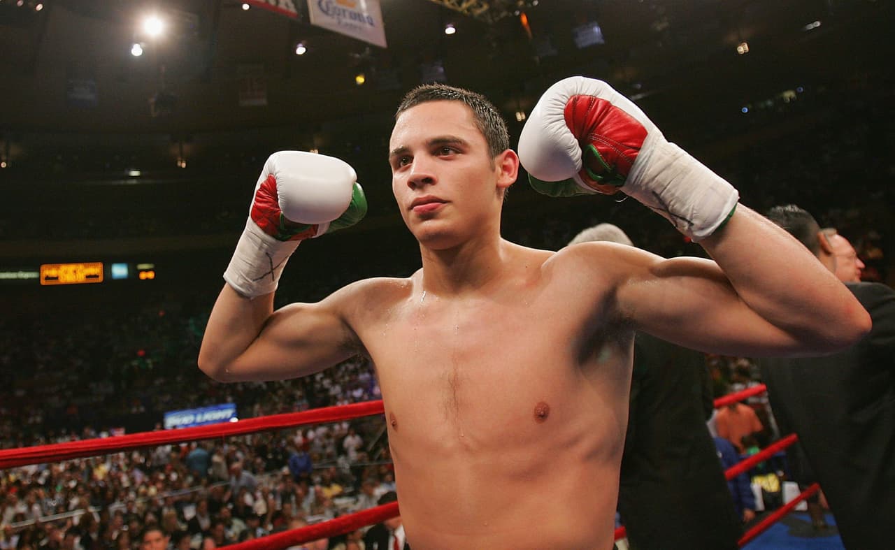 Su primer escándalo se produjo en el 2009 cuando dio positivo por doping, por el consumo de un diurético para perder peso, ante Troy Rowland. La pelea fue declarada como ‘no contest’
<br>