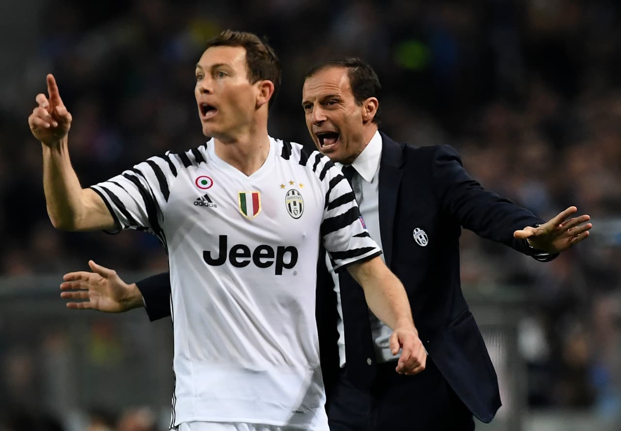 Allegri entendió que debía tomar la iniciativa en el ataque para buscar la ventaja como visitante. Así se lo transmitió sus dirigidos.