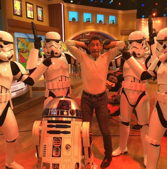 Johnny Lozada: "Terminé arrestado por los #stormtroopers por estar armando líos en @despiertaamericatv". (Noviembre 6, 2015)