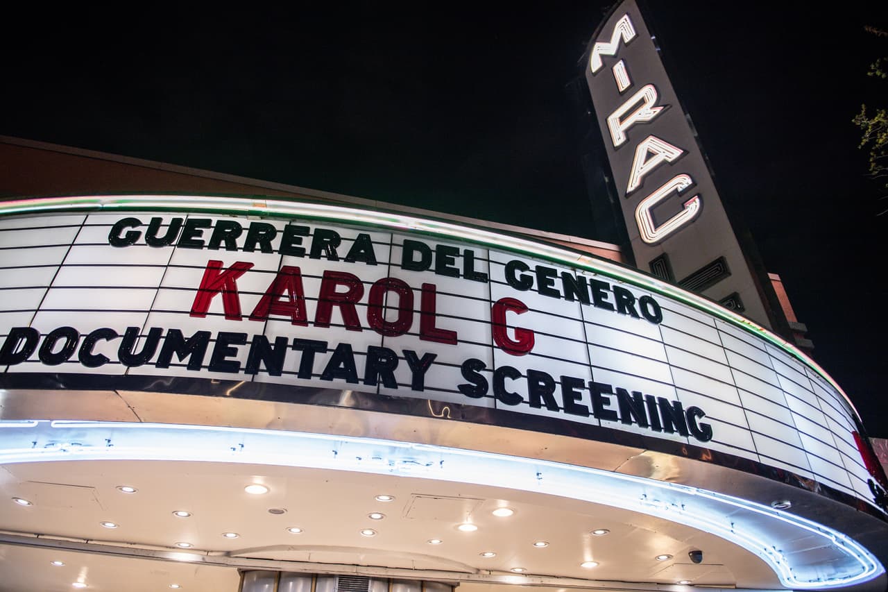 Miracle Theater en Coral Gables, Miami. Aquí se celebró el preestreno del documental 'Karol G: la guerrera del género' el 8 de marzo de 2019.