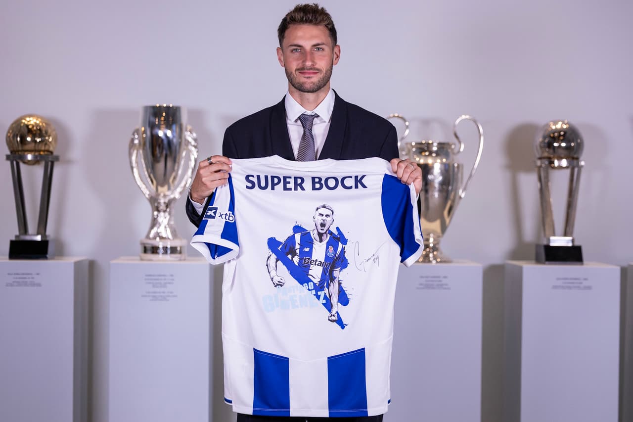 Santiago Gimenez es anunciado por Porto como refuerzo de forma oficial