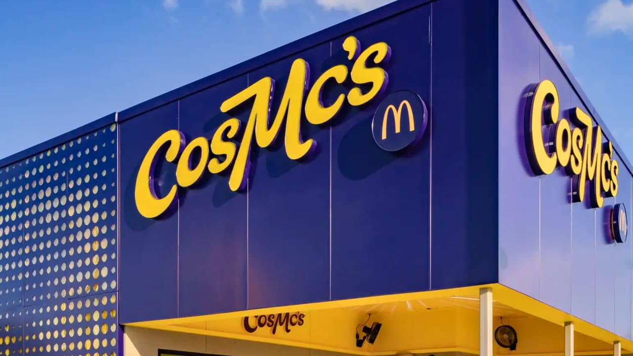 <h3 class="cms-H3-H3">¿Y la app y el programa de lealtad? </h3>
<br>Ambos dejarán de funcionar este mes. Si tenías puntos acumulados en la app de CosMc’s o tenías pedidos programados,
<b>McDonald’s recomienda utilizarlos antes del 23 de junio.</b>