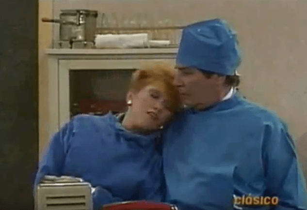 A mediados de la década de 1980 la actriz participó en 'Cosas de casados', al lado de Miguel Palmer y Leticia Perdigón, así como en 'Hospital de la risa' donde compartió créditos con 'Pompín' Iglesias, Amparito Arozamena y César Bono. Además, en esta misma época la actriz tuvo que enfrentar la muerte de su único hermano José Luis Zerecero Pierce, quien falleció a causa del VIH Sida.