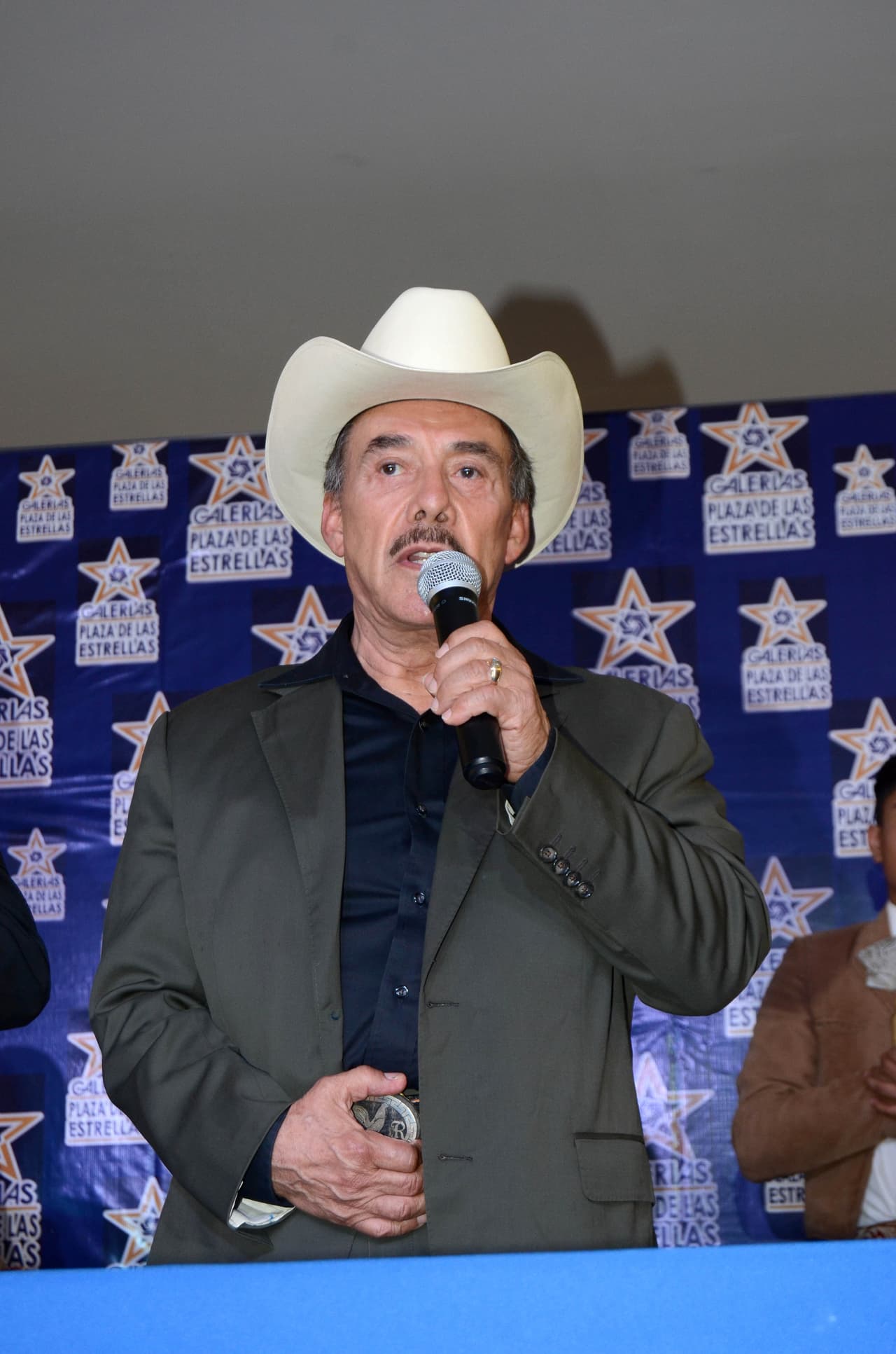 La unión aparentemente se llevó a cabo con total secreto y discreción seis meses atrás.