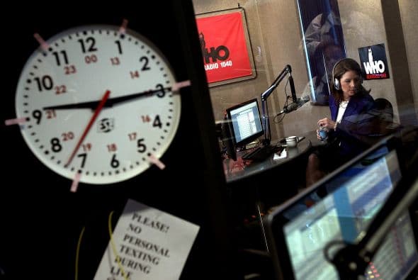 GASTOS VARIOS POR COMUNICACI"N- En este aspecto, en el cual se han gastado $1,667,312, se cubren pagos por publicidad, consultores de medios de comunicación, entre otros.