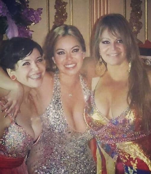 Sin embargo dos meses después del pleito su mamá falleció en el terrible avionazo.