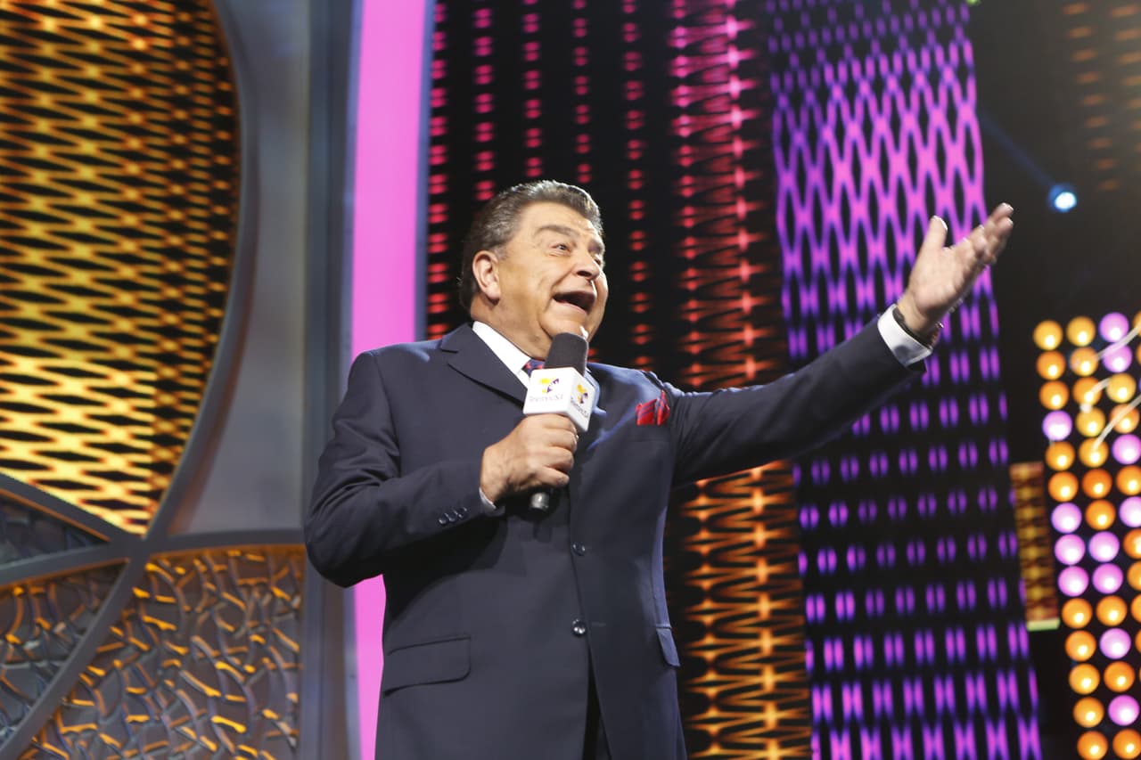 ¡Cuatro grandes estrellas lo acompañaron en este inicio!