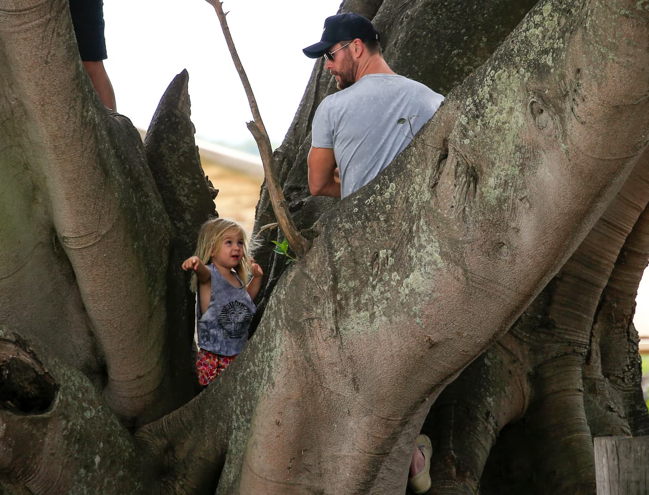 Chris estuvo arriba muy pendiente de los tres.
