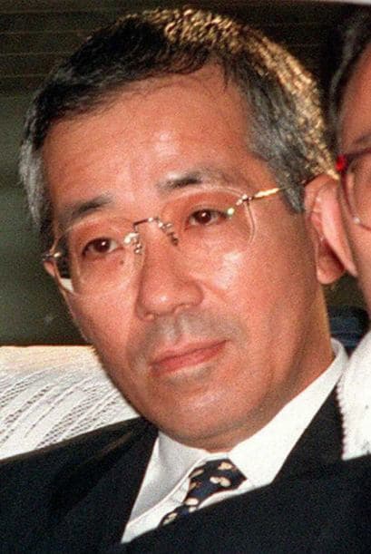 YASOU HAMANAKA " Si nos remontamos al siglo pasado, en 1996 la empresa Sumitomo (Japón) perdió $2,600 millones por operaciones de cobre no autorizadas, según CNNExpansión.