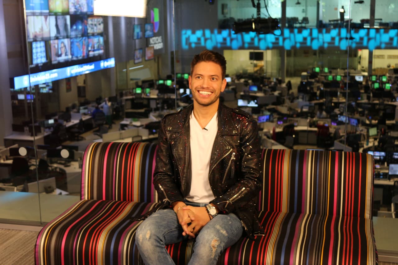 Desfile de estrellas por nuestros estudios antes de Premio lo Nuestro