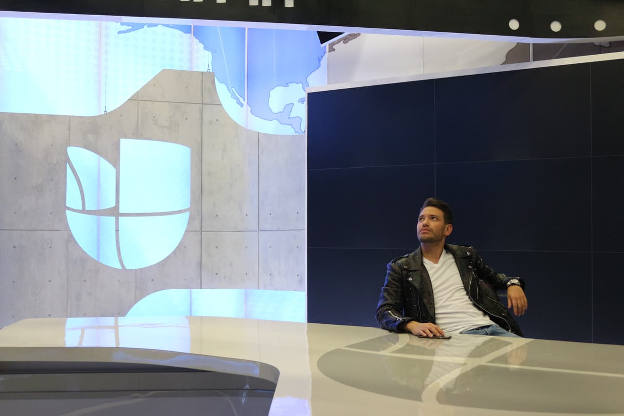 Desfile de estrellas por nuestros estudios antes de Premio lo Nuestro