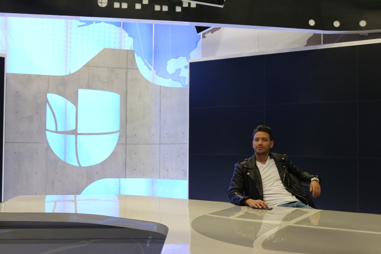 Desfile de estrellas por nuestros estudios antes de Premio lo Nuestro