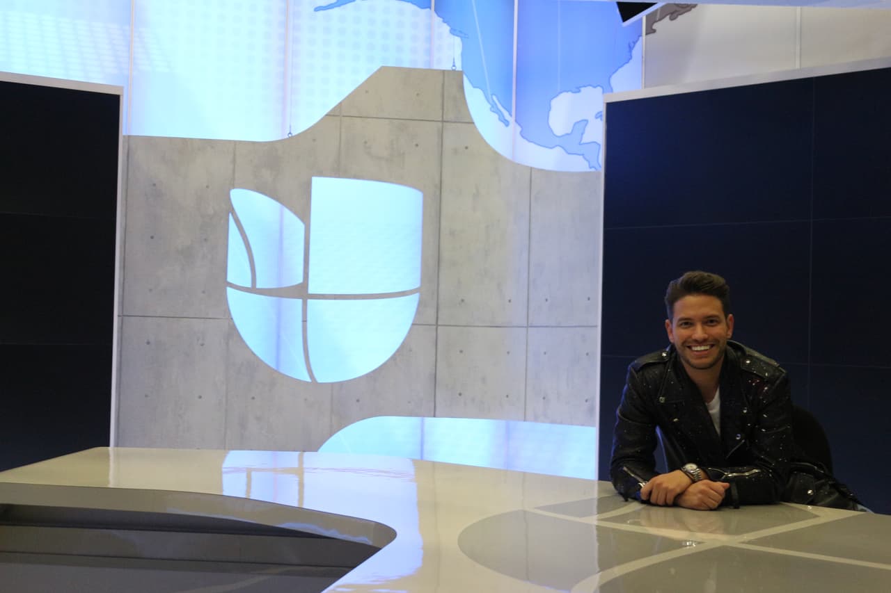 Desfile de estrellas por nuestros estudios antes de Premio lo Nuestro