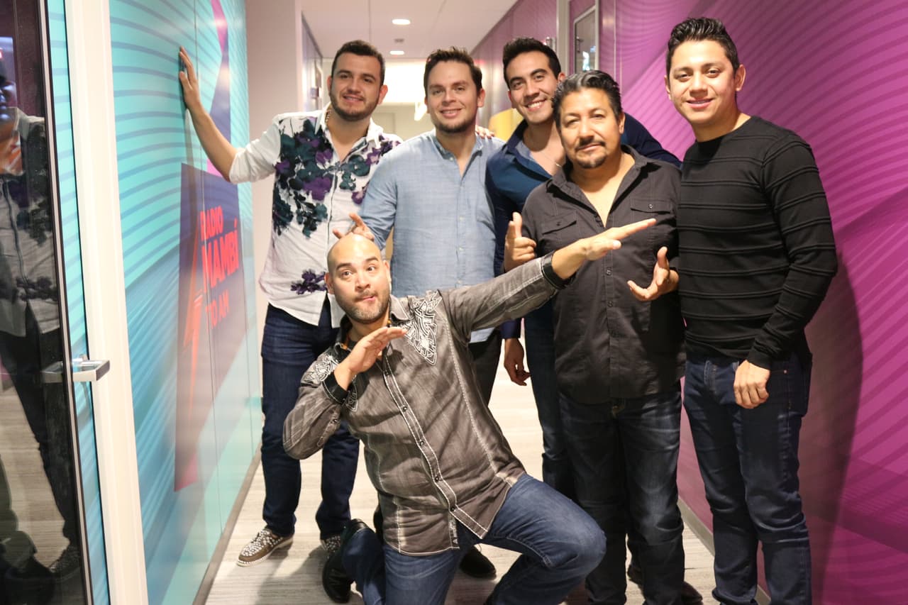 Desfile de estrellas por nuestros estudios antes de Premio lo Nuestro