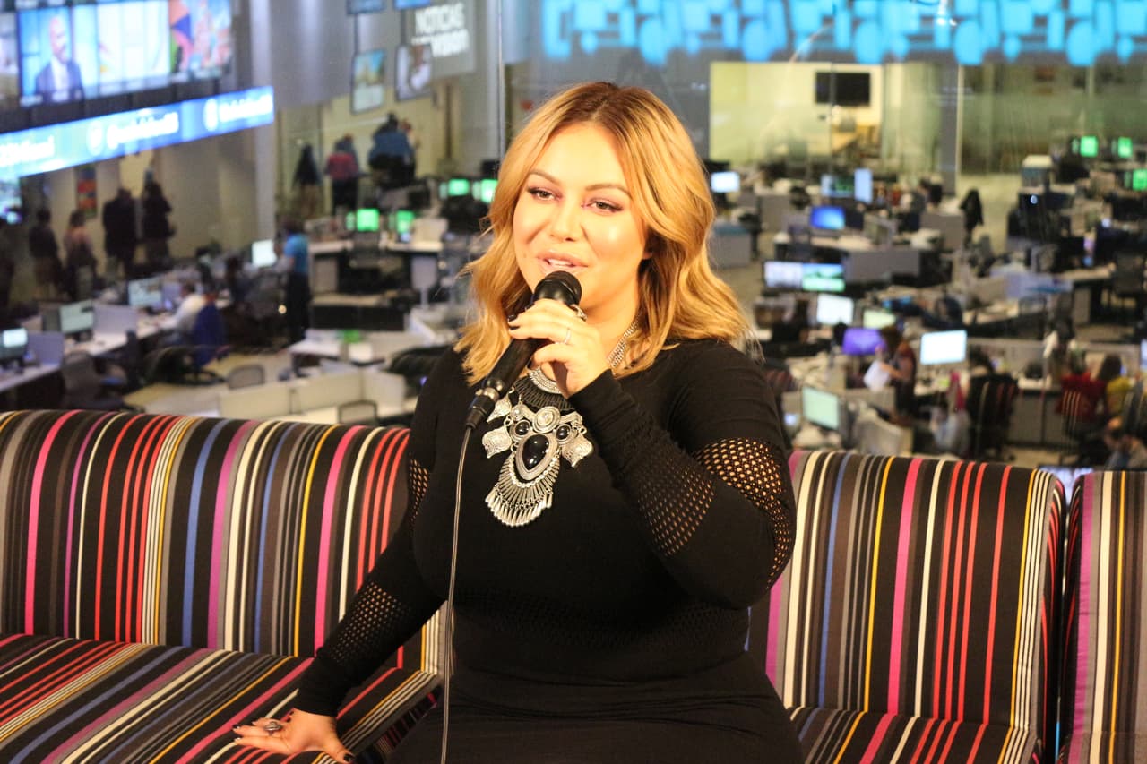 Desfile de estrellas por nuestros estudios antes de Premio lo Nuestro