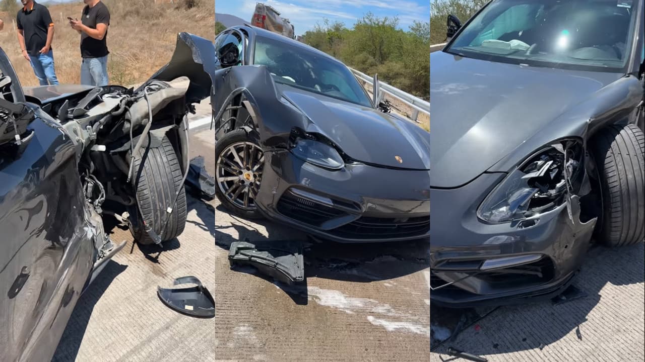 Así quedó el auto en el que Pancho Barraza se accidentó cuando circulaba en un carretera en México de Tepic hacia Mazatlán.