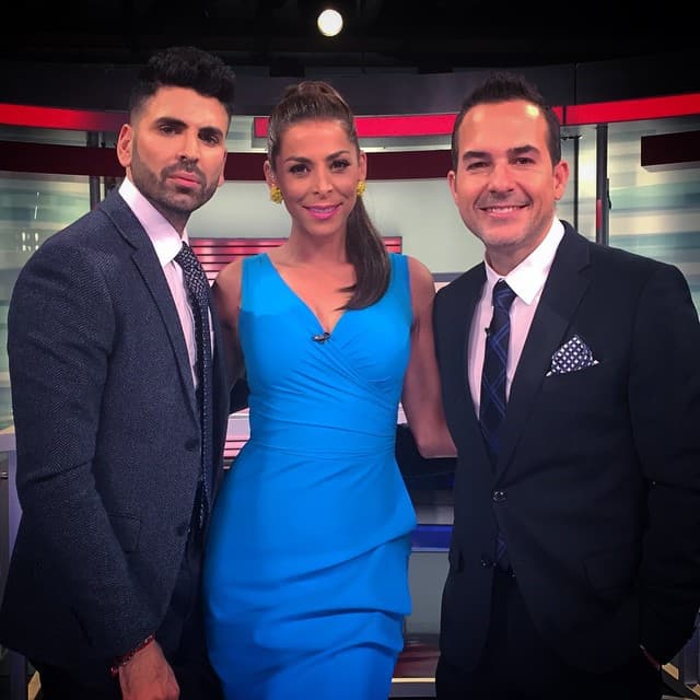 En Sal y Pimienta conduce al lado de Jomari Goyso y Lourdes Stephen.