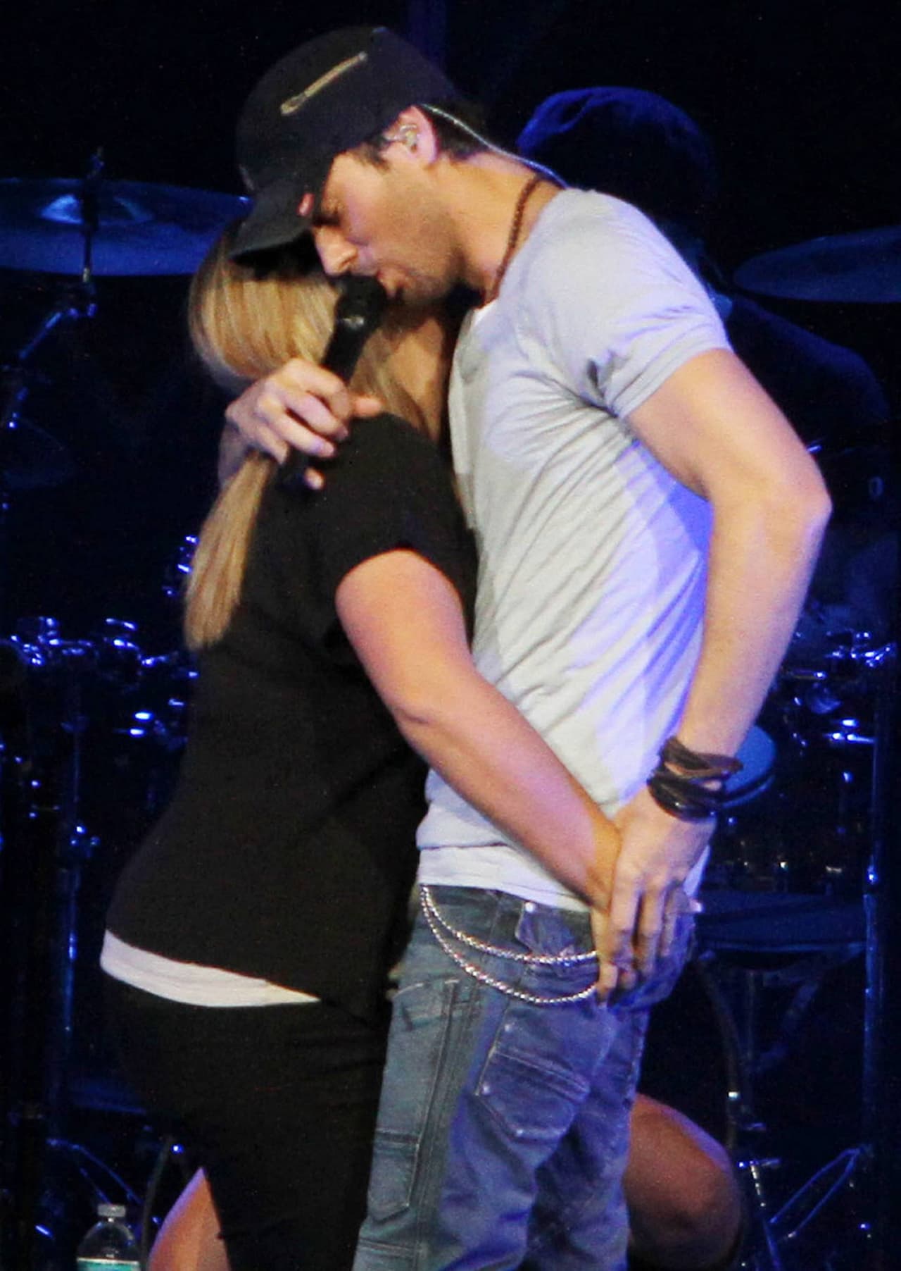 Para el español nunca ha sido importante estar casados, él cree en el amor verdadero y no le interesa la validez de su unión ante los demás.