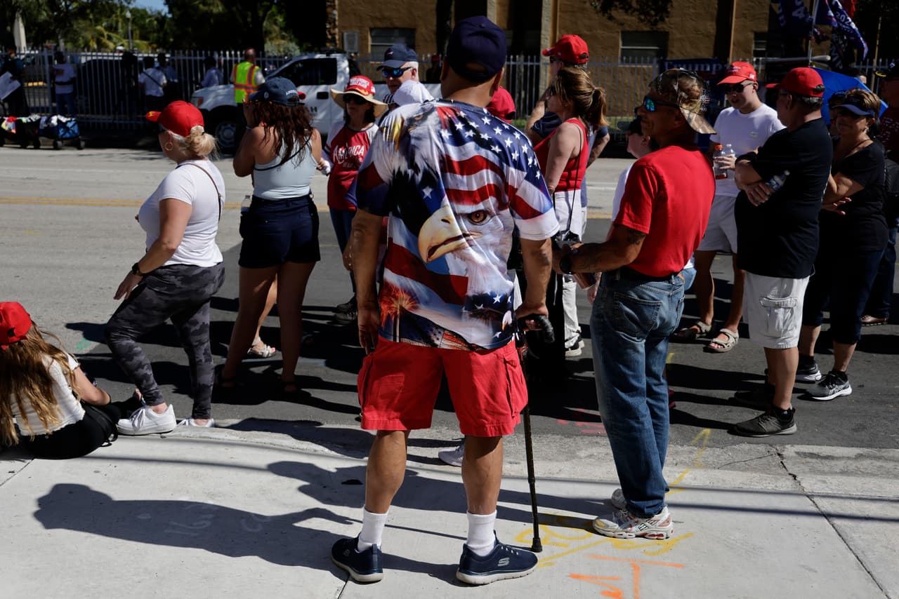 Las autoridades piden a los residentes que busquen rutas alternas y planeen por el tráfico pesado que se presentará en el área.