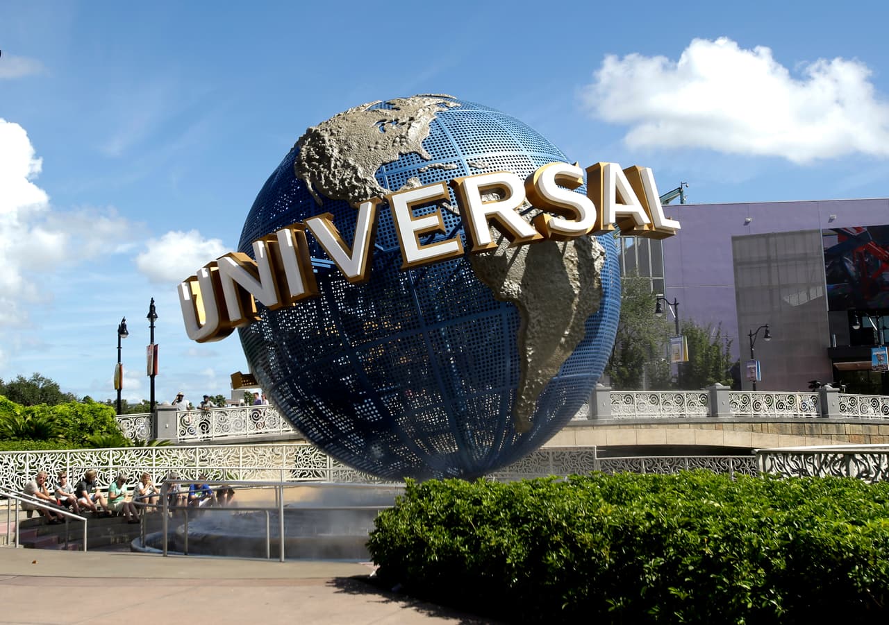 Universal Orlando y otros parques temáticos que exigen uso de mascarillas por repunte del covid-19