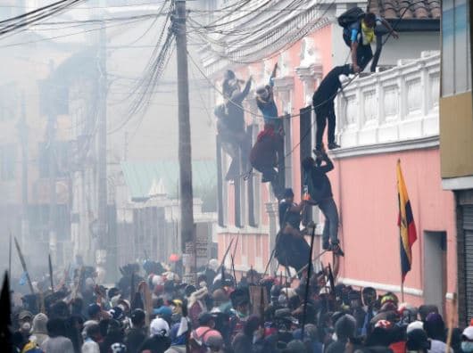 Continúan las protestas en varios países del mundo y la ONU llama a evitar la violencia: "líderes, escuchen los problemas de la gente"