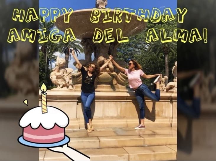 Lili Estefan sorprendió a la festejada: "Es casi un milagro el que haya podido llegar hasta acá, pero lo logre. ¡Happy Birthday para mi amiga del alma! Ya saben que a esta mujer ¡la amo!".