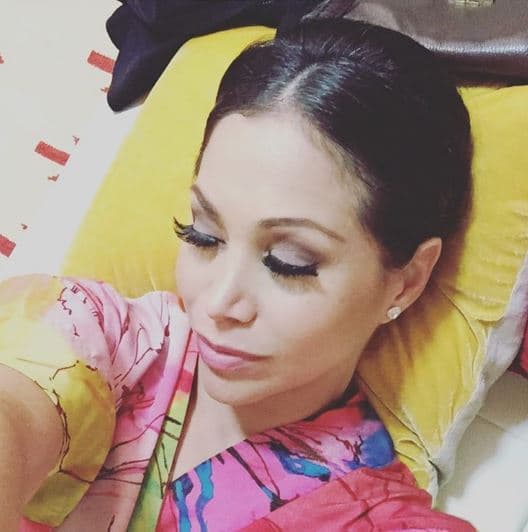 "Antes de los shows. Cierra tus ojos, visualiza, lleva a cabo. Un show más. Vamos a hacerlo. #RoxieHart @chicagomusical". Bianca sabe que esta consigna la ha traído hasta donde está y por eso nunca ha dejado de soñar.