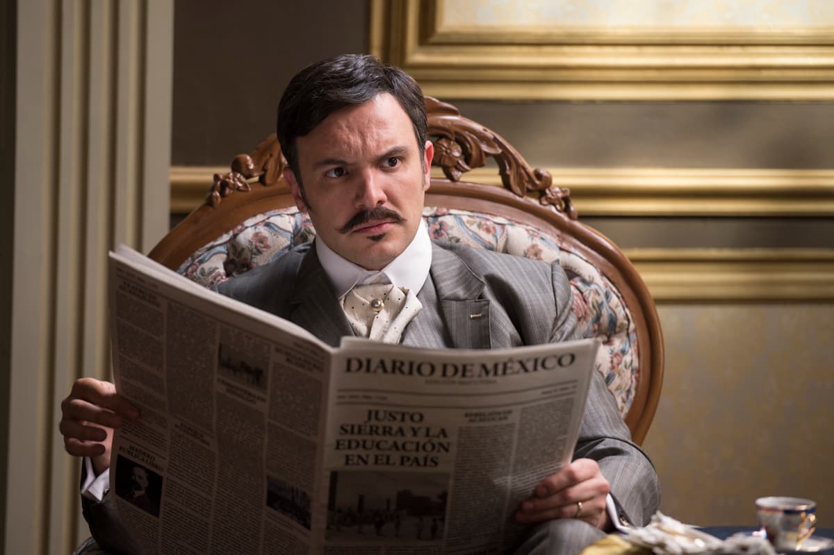 ¿Quieren más? No podía faltar "Alfredo Vergara", un hombre atento y educado.