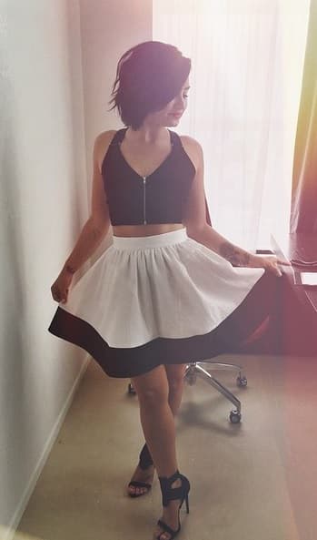 Real women have curves! Y eso bien que lo sabe la cantante y lo presume con orgullo.