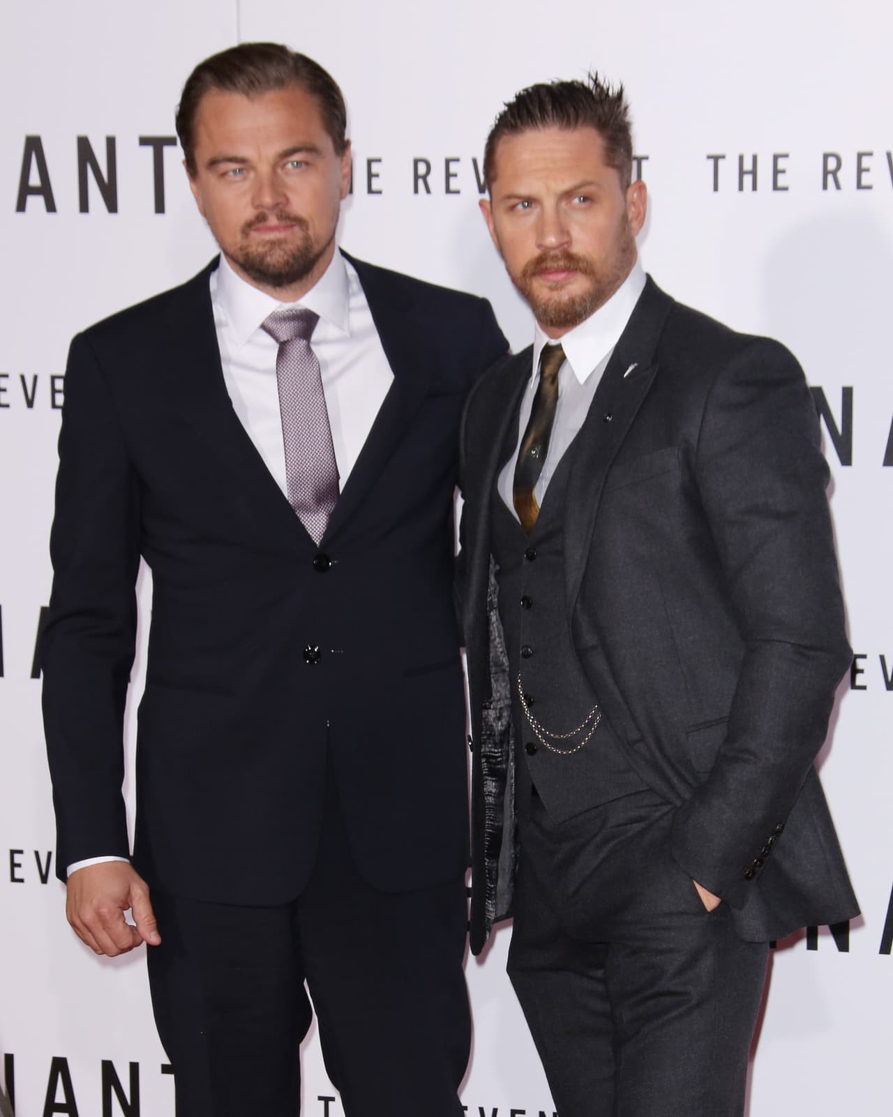 Y podremos disfrutar de estos dos galanes durante toda la película.