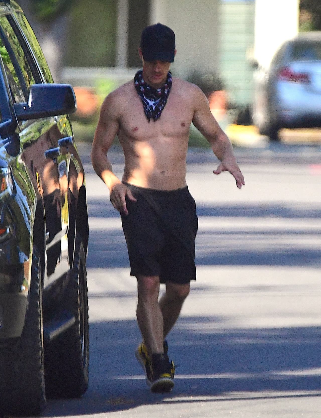 Según la publicación, el alquiler mensual de la casa es de $5,000 y cuenta con 
<b>tres habitaciones y piscina</b>.
<br>