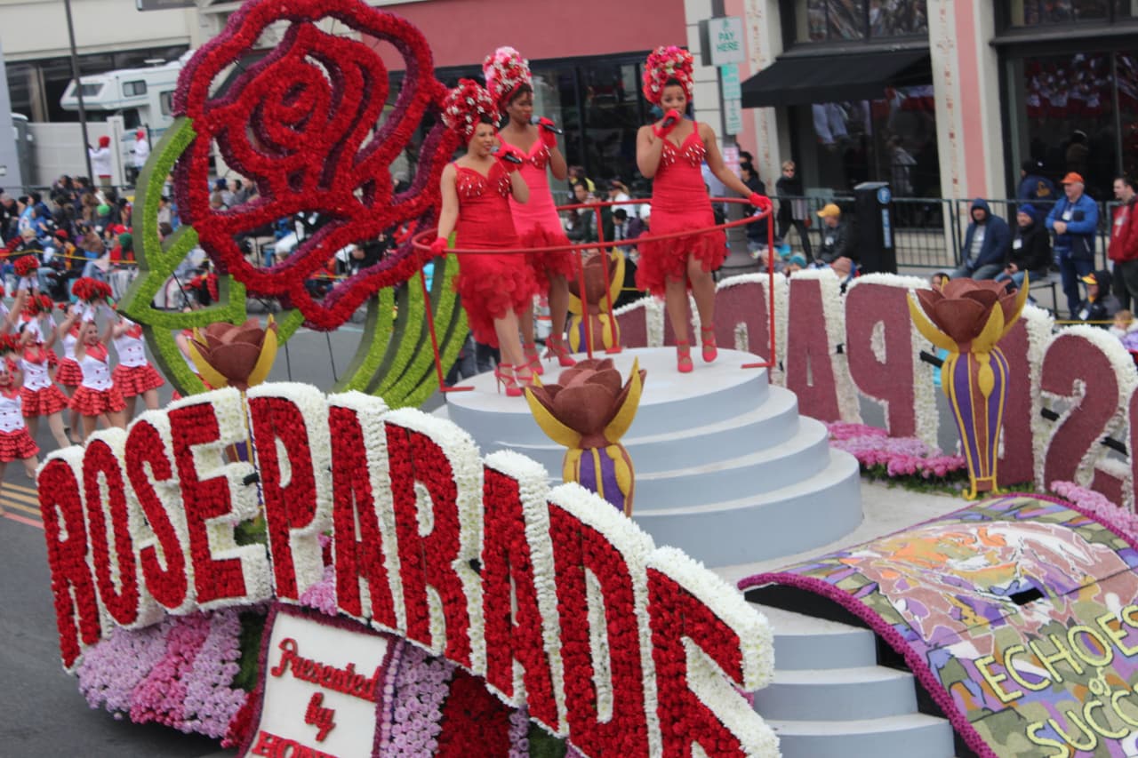 El tradicional Desfile de las Rosas, que se lleva a cabo en Pasadena, California fue cancelado.