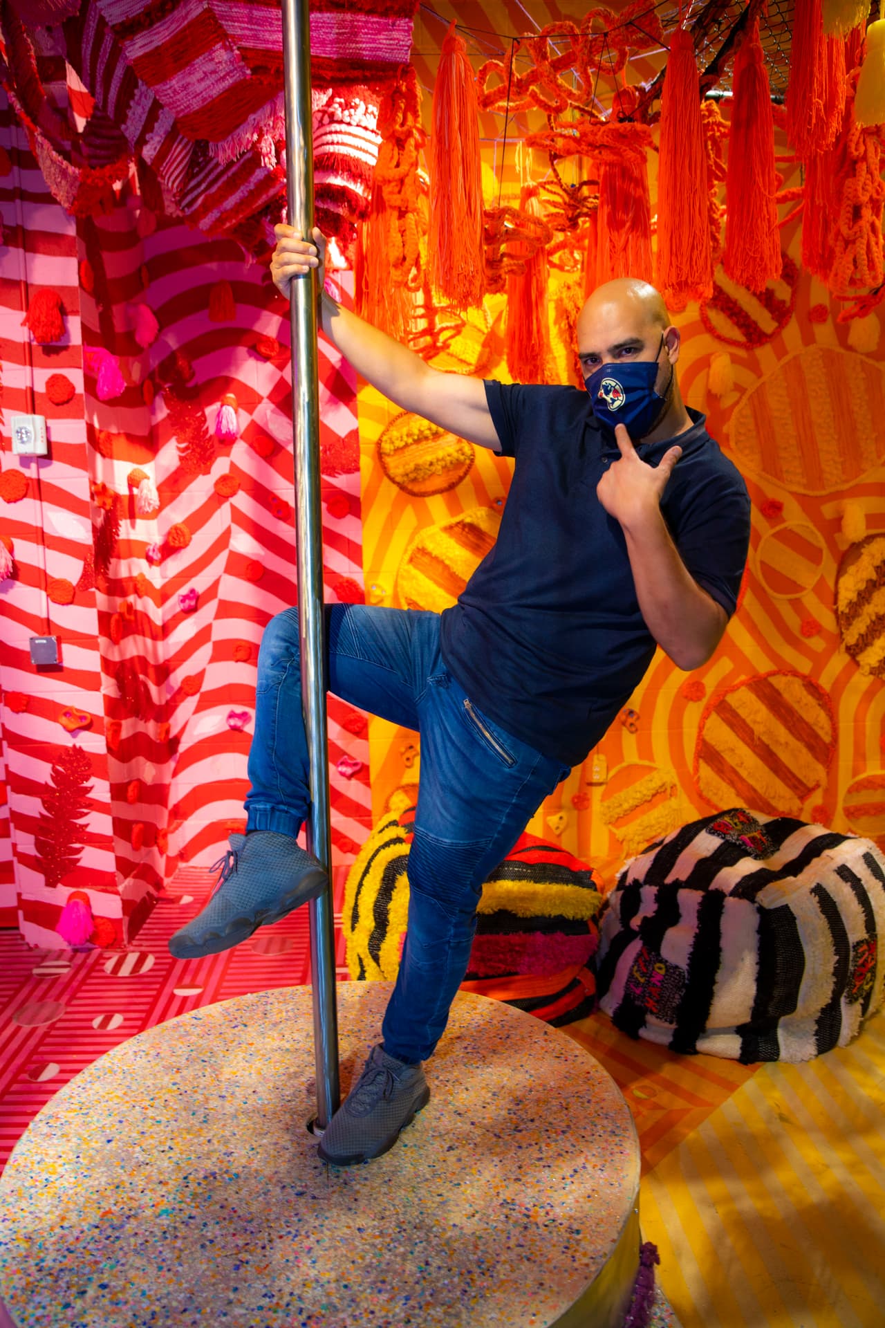 Allí, 
<b>El Pelón</b> hizo de las suyas y no faltó el cotorreo.