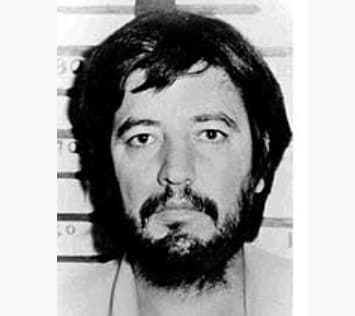 Carrillo Fuentes fue apodado ‘El Señor de Los Cielos’ porque tenía una flotilla de aviones que usó para transportar cocaína colombiana a Ciudad Juárez, para posteriormente cruzarla hacia EEUU.