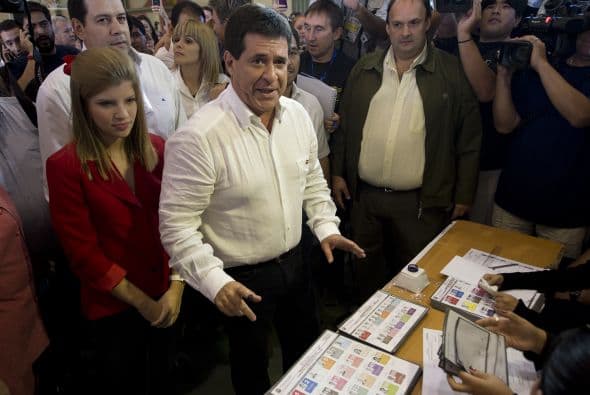 Según los datos comunicados por el TSJE, con 81.06 por ciento de los votos escrutados, Cartes obtuvo 45.91 por ciento de los votos, Efraín Alegre 36.84 por ciento, Mario Ferreiro 5.69 por ciento, Aníbal Carrillo 3.43 por ciento, y Miguel Carrizosa 1.13 por ciento.