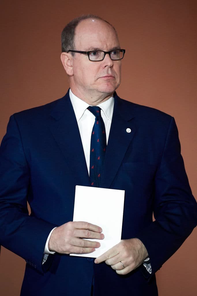 El 
<b>Príncipe Alberto de Mónaco</b> (62) confirmó que dio positivo a la prueba del coronavirus.