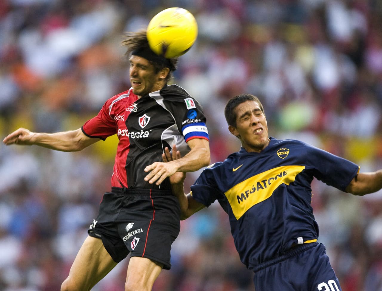 El jugador de Boca que aparece en la foto es Christian Maidana, quien salió campeón con River Plate de la Libertadores 2015 venciendo a Tigres.