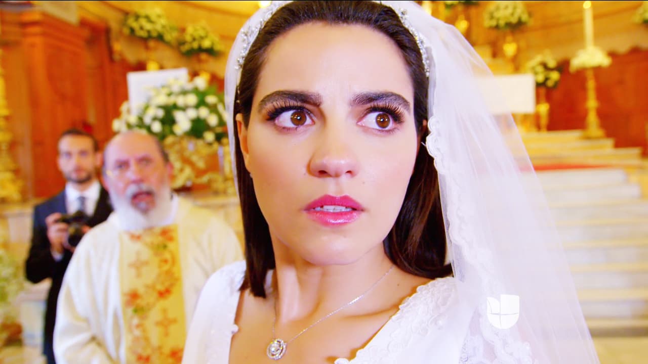 El novio de Alex interrumpió la boda.