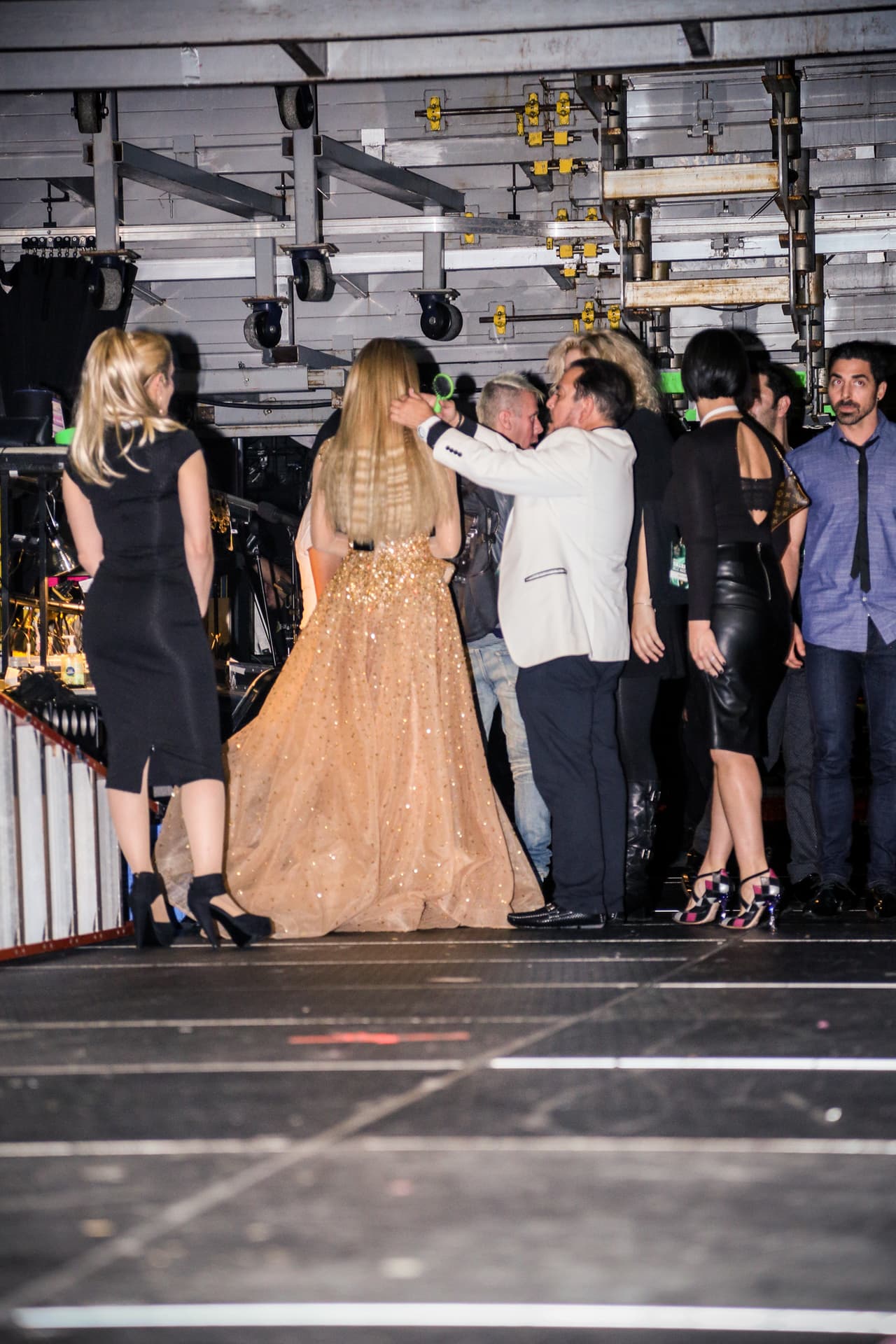 Una cosa fue lo que viste en televisión y otra lo que te perdiste. Pero, relax! Nuestro lente te trae el detrás de cámaras de la esta entrega de Premio Lo Nuestro.