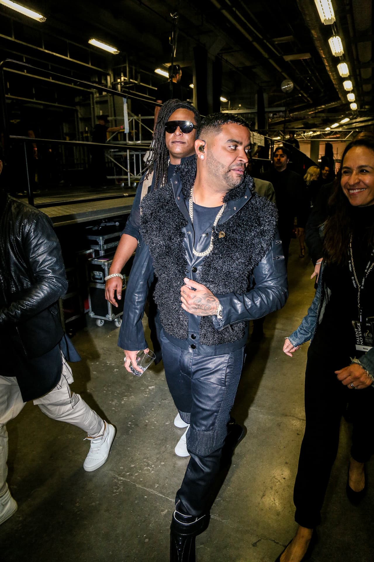 Una cosa fue lo que viste en televisión y otra lo que te perdiste. Pero, relax! Nuestro lente te trae el detrás de cámaras de la esta entrega de Premio Lo Nuestro.