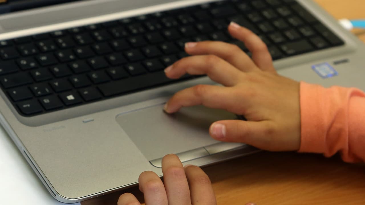 Atención padres: consejos de suicidio para niños se ocultan en videos de Youtube y Youtube Kids