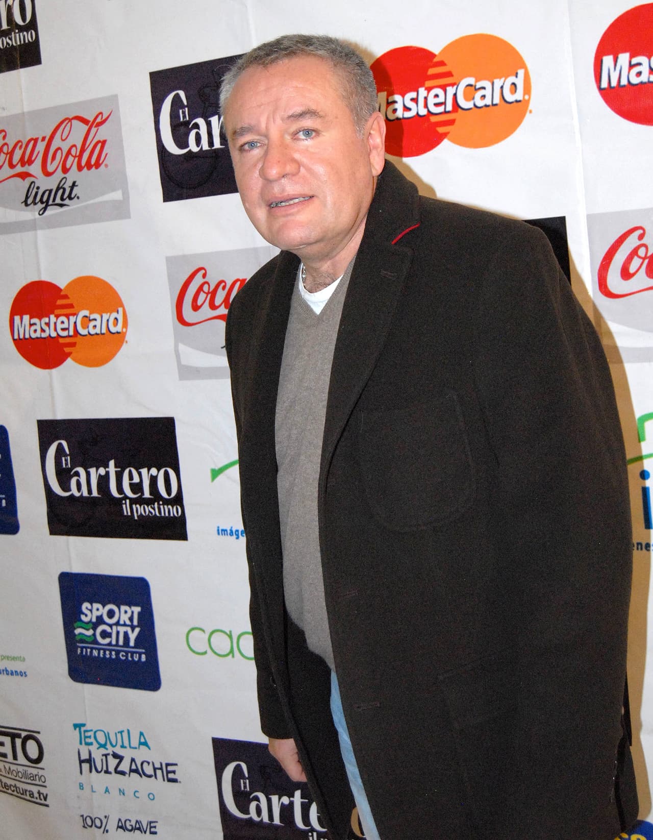 A pesar de que la serie aún no cuenta con nombre, ‘El Güero’ Castro confirmó que iniciará grabaciones el 19 o 20 de agosto, por lo que en cuestión de horas se podría definir al resto del elenco.