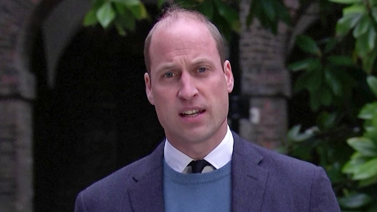 La declaración del hijo mayor de la difunta princesa se suscita dos días después de que criticó a la BBC por 
<b><a href="https://www.univision.com/famosos/hijos-principe-william-escriben-lady-di-dia-de-la-madre-fotos" target="_blank">"engañar" a su madre</a> </b>para entrevistarla en 1995 en donde ella reveló que el príncipe Carlos le fue infiel. 
<br>