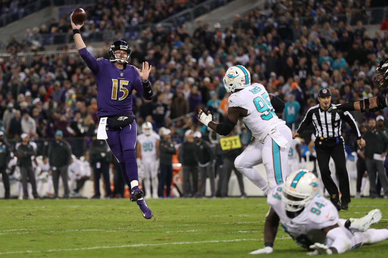 Flacco fue colocado inicialmente en el protocolo por conmociones, y para el descanso había sido descartado. Ravens supo cómo desenvolverse a pesar de la ausencia de su gran mariscal.