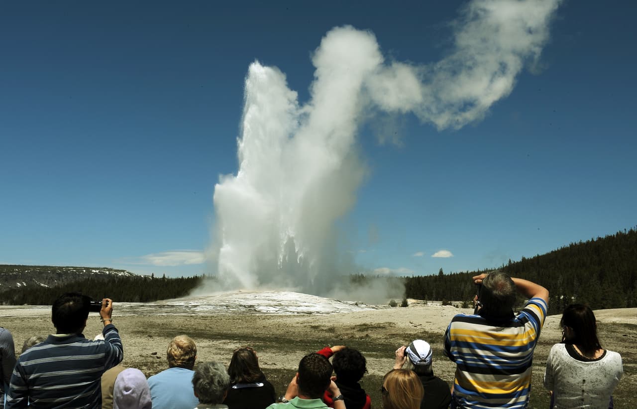 El 'Old Faithful' es otro de los géiser activos en Yellowstone, pero ahora el 'Steamboat' le está haciendo competencia.