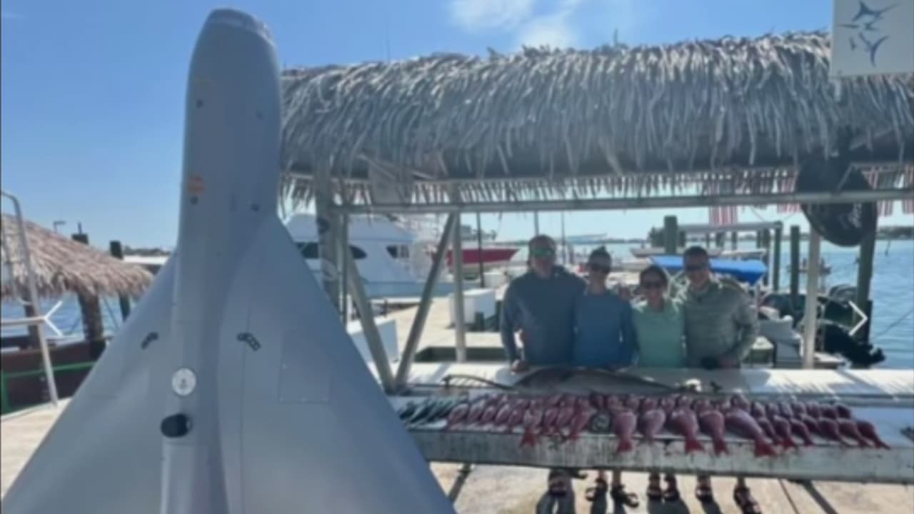Pescadores de Pensacola Beach encuentran un dron militar flotando en aguas del Golfo: esto se sabe